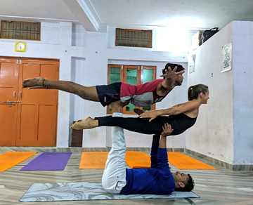 yoga-class-in-rishikesh